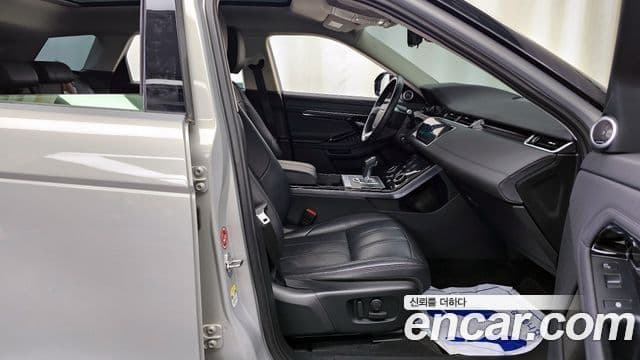 Land Rover Range Rover Evoque 2020 — ფოტო 11/20