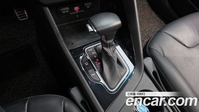 Kia Niro 2020 — фото 9 из 20