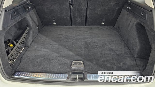 Mercedes-Benz GLC-Class 2019 — ფოტო 15/20