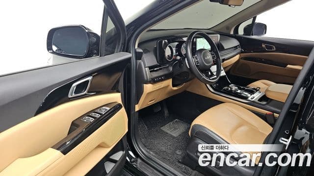 Kia Carnival 2023 — Şəkil 10/20