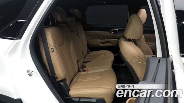 Kia Sorento 2024 — Фото 11/20
