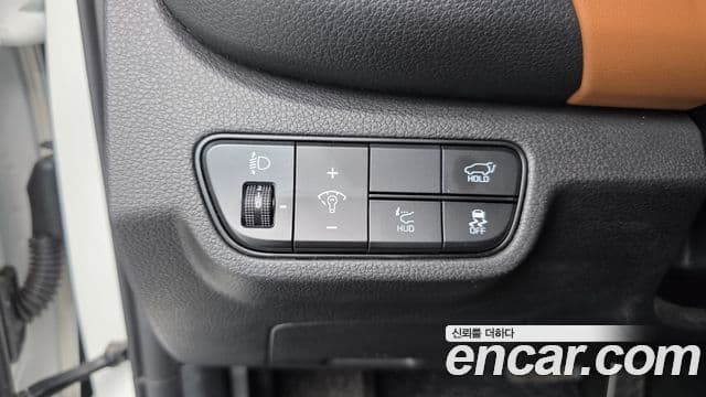 Kia Seltos 2022 — ფოტო 15/20