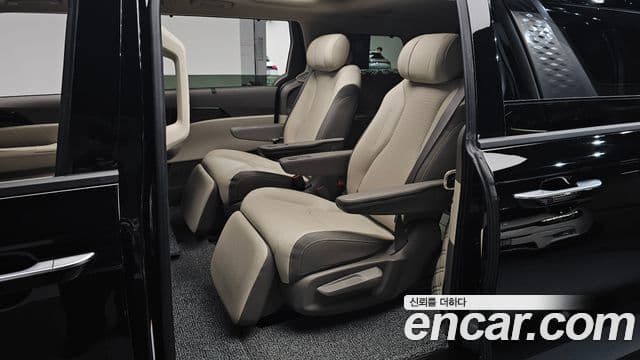Kia Carnival 2025 — Şəkil 12/20