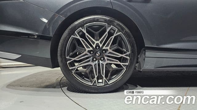 Hyundai Grandeur 2023 — ფოტო 5/20