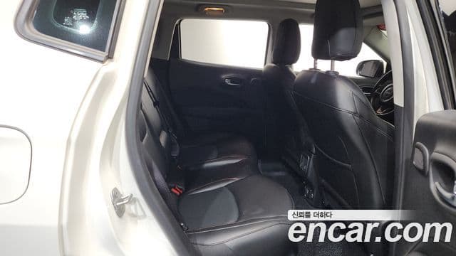 Jeep Compass 2021 — ფოტო 11/20