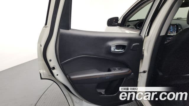 Jeep Compass 2021 — Şəkil 4/36