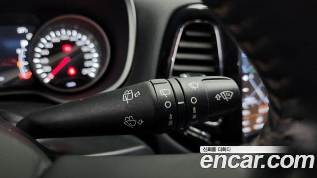 Jeep Compass 2021 — Şəkil 16/36