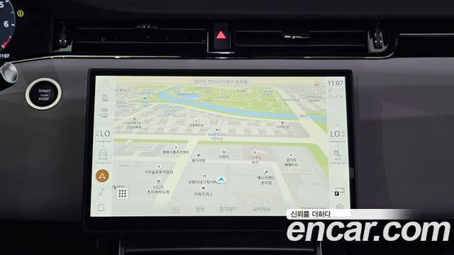 Land Rover Range Rover Evoque 2025 — Фото 19/20