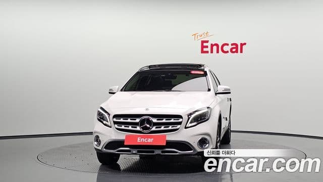 Mercedes-Benz GLA-Class 2019 — Фото 3/20