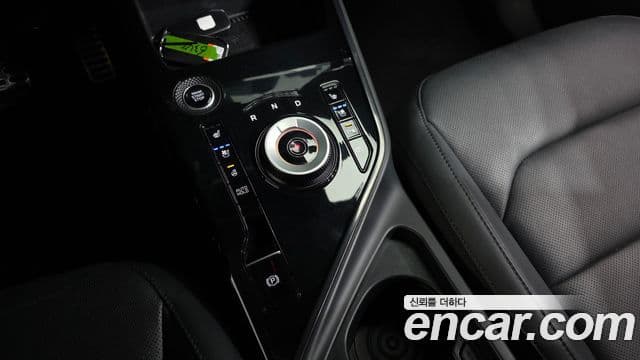 Kia Niro 2022 — ფოტო 9/20