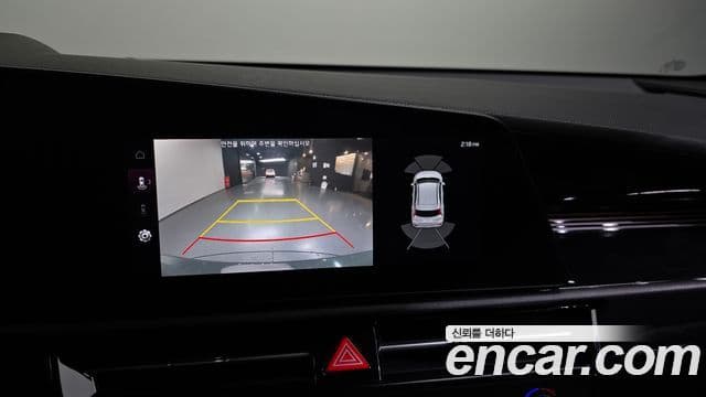 Kia Niro 2022 — ფოტო 15/20