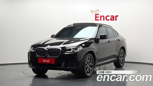 BMW X4 2022 — Фото 1/20