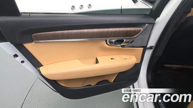 Volvo S90 2024 — Photo 20/35