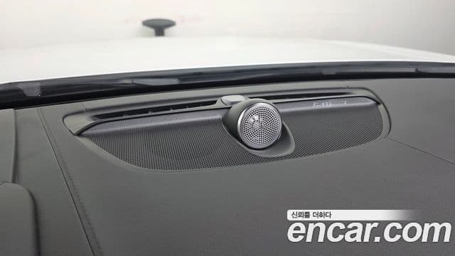 Volvo S90 2024 — Photo 28/35