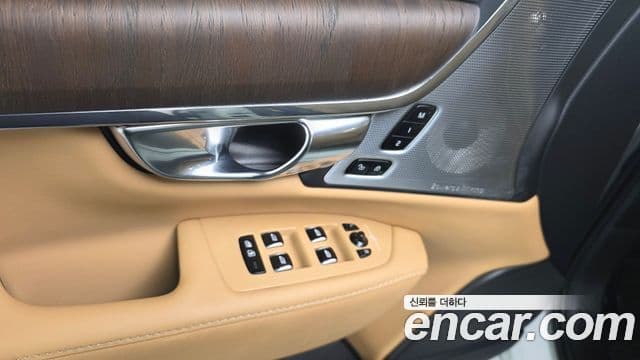 Volvo S90 2024 — Photo 7/35