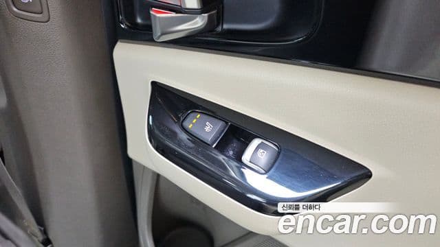Kia Carnival 2023 — Şəkil 19/20