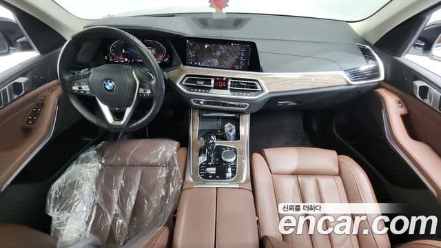 BMW X5 2019 — Photo 25/35