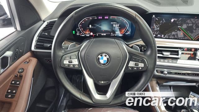 BMW X5 2019 — Photo 21/35