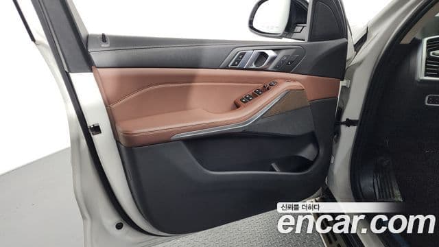 BMW X5 2019 — Photo 6/35