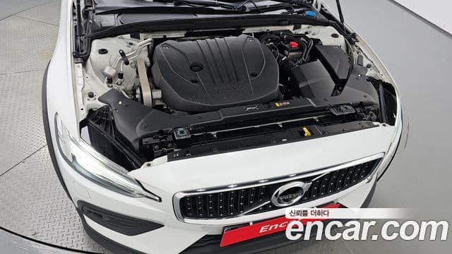 Volvo V60 Cross Country 2021 — Şəkil 6/20