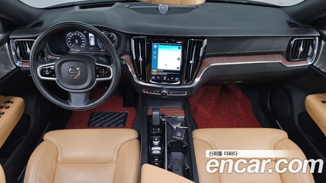 Volvo V60 Cross Country 2021 — Şəkil 7/20