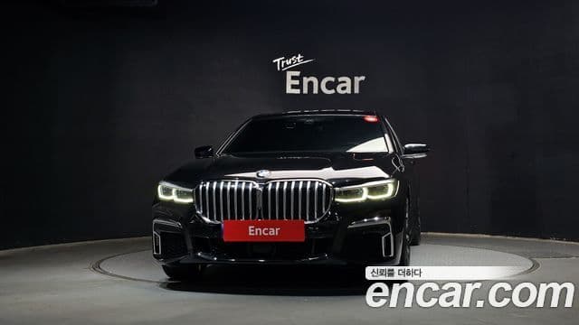 BMW 7 Series 2021 — ფოტო 2/20