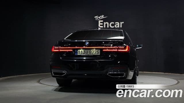 BMW 7 Series 2021 — ფოტო 3/20