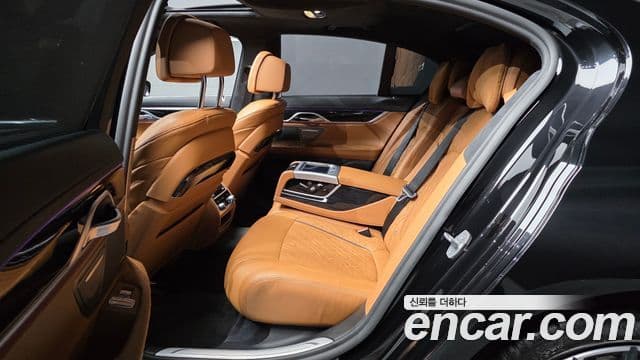 BMW 7 Series 2021 — ფოტო 11/20