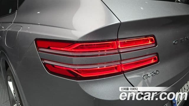 Genesis GV80 2020 — Photo 18/33