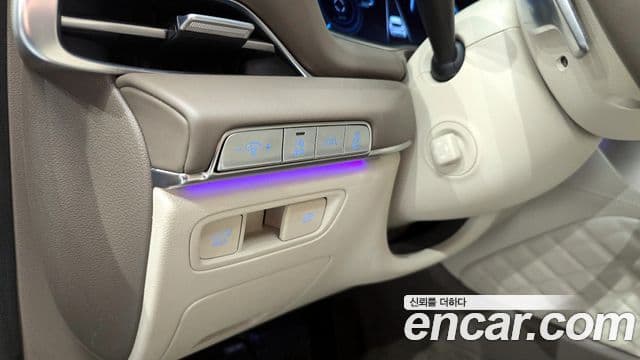Genesis GV80 2020 — Photo 32/33