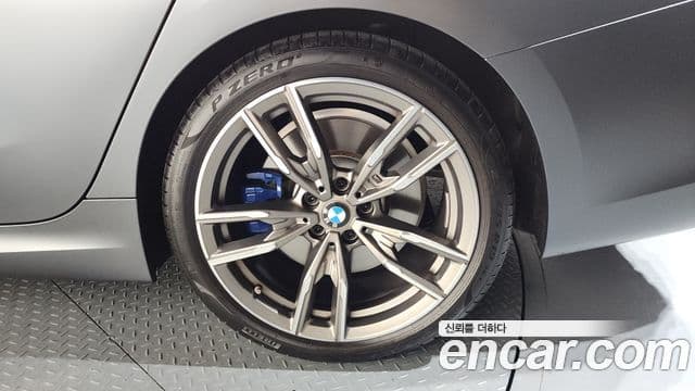 BMW 3 Series 2020 — ფოტო 11/34