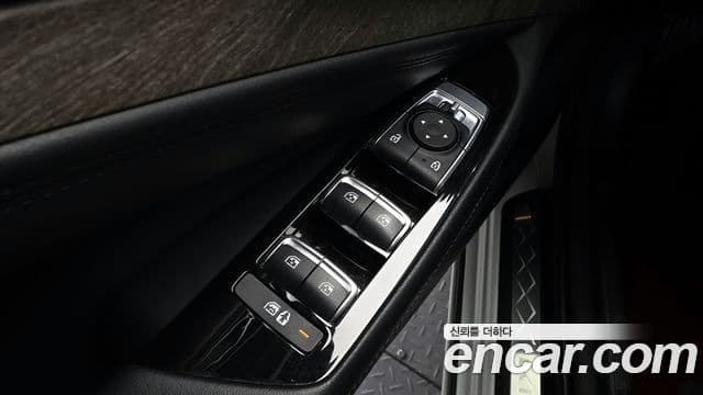 Kia K8 2023 — Photo 17/37
