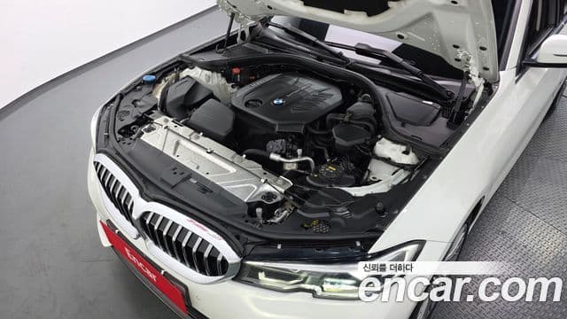 BMW 3 Series 2019 — Şəkil 6/20
