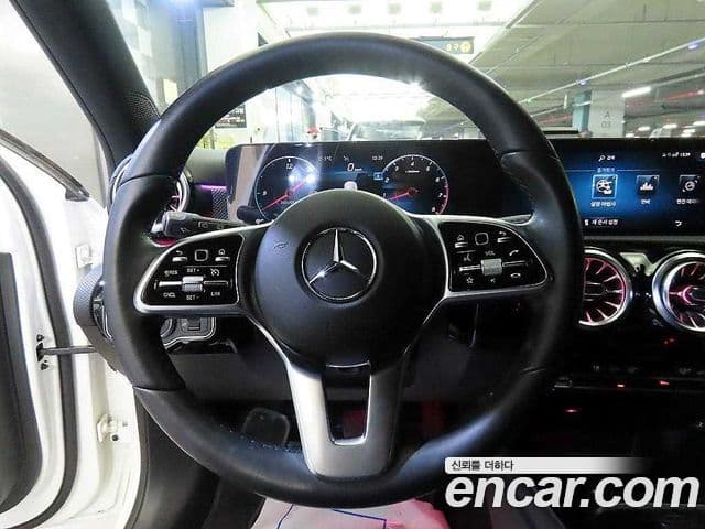 Mercedes-Benz A-Class 2022 — Şəkil 7/19