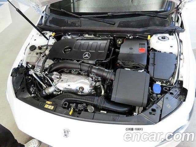Mercedes-Benz A-Class 2022 — Şəkil 18/19