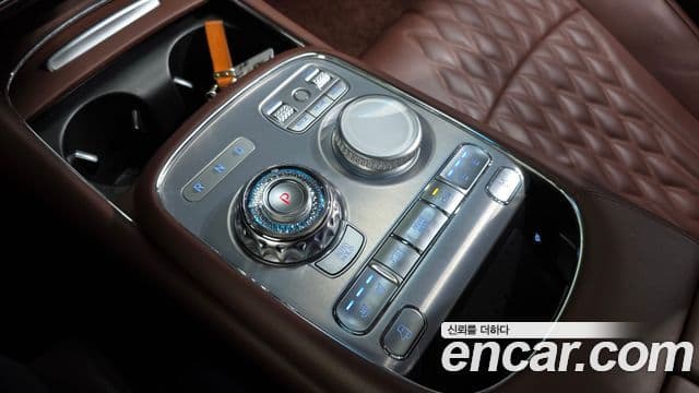 Genesis G90 2022 — ფოტო 9/20