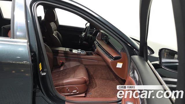 Genesis G90 2022 — ფოტო 11/20