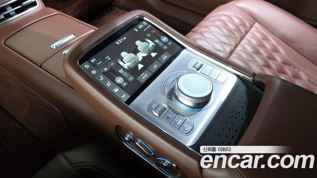 Genesis G90 2022 — ფოტო 18/20