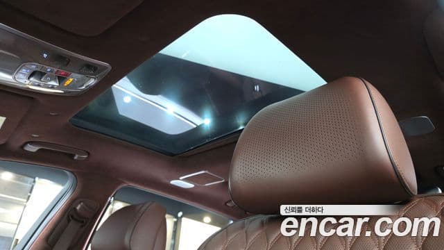 Genesis G90 2022 — ფოტო 19/20