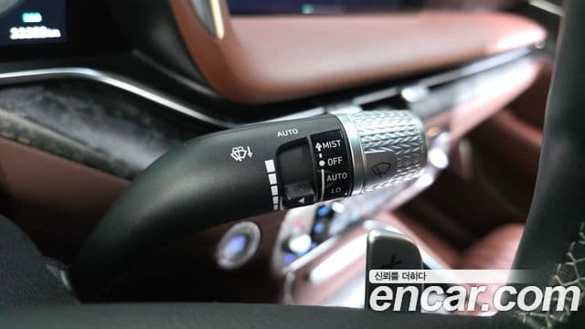Genesis G90 2022 — Photo 32/38