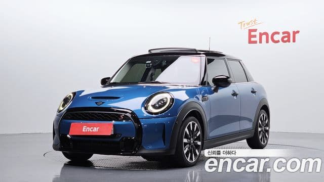 Mini Cooper S 2021 — ფოტო 10/20