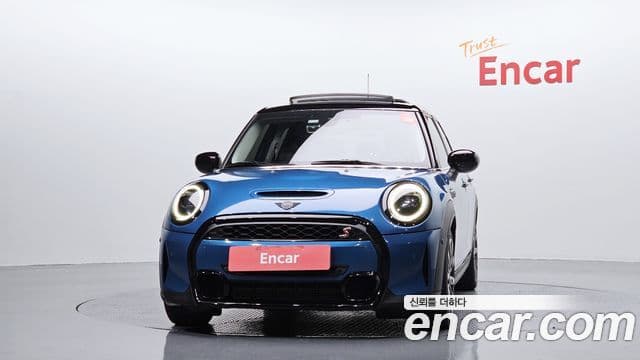 Mini Cooper S 2021 — ფოტო 2/20