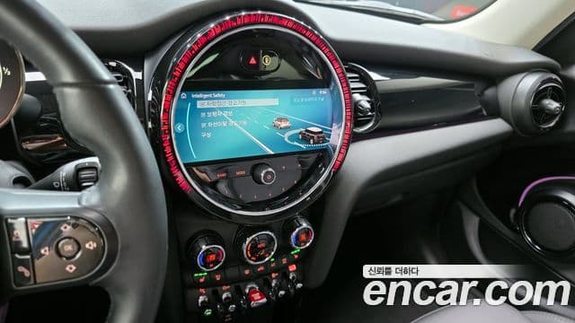Mini Cooper S 2021 — ფოტო 15/20
