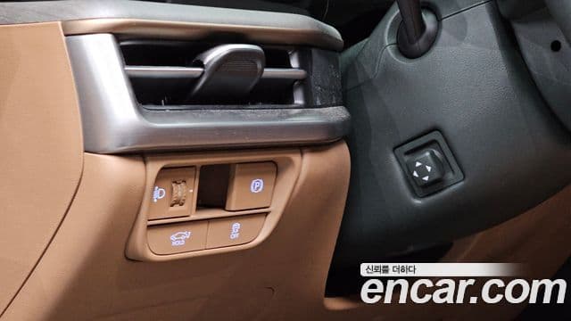 Hyundai Grandeur 2023 — Фото 14/20