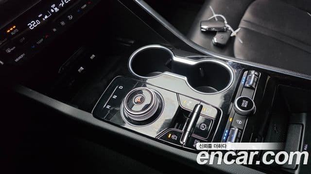 Kia K5 2022 — ფოტო 8/20