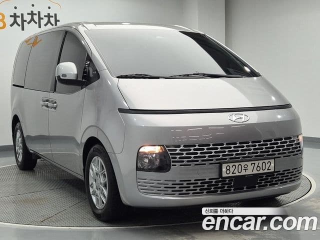 Hyundai Staria 2022 — Фото 3/18