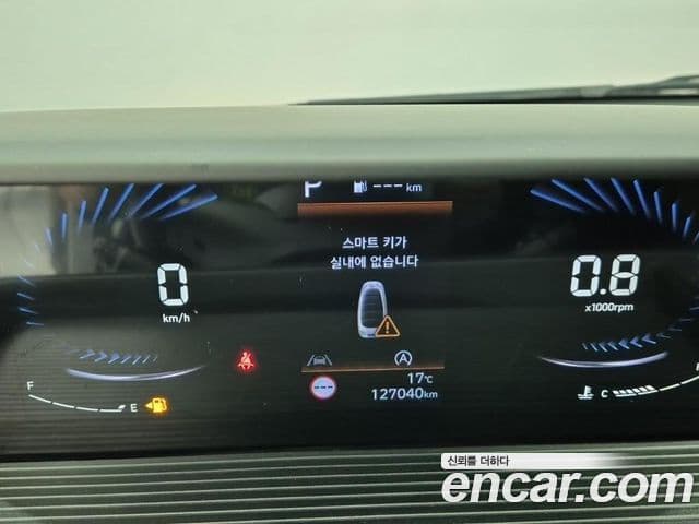 Hyundai Staria 2022 — Фото 4/18