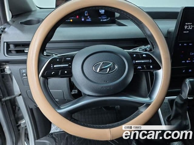 Hyundai Staria 2022 — Фото 5/18
