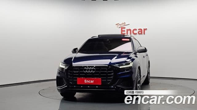 Audi Q7 2022 — ფოტო 3/20