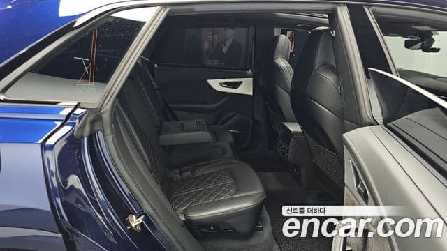 Audi Q7 2022 — ფოტო 11/20